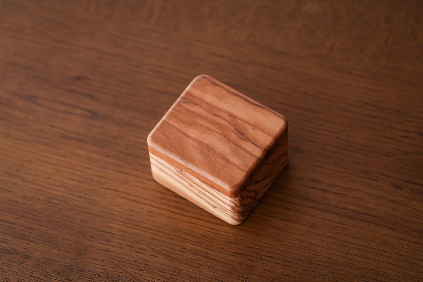 木製腕時計 ペアウォッチ  木 腕時計 オリーブ 夫婦の木 木製 timberdy ティンバディー