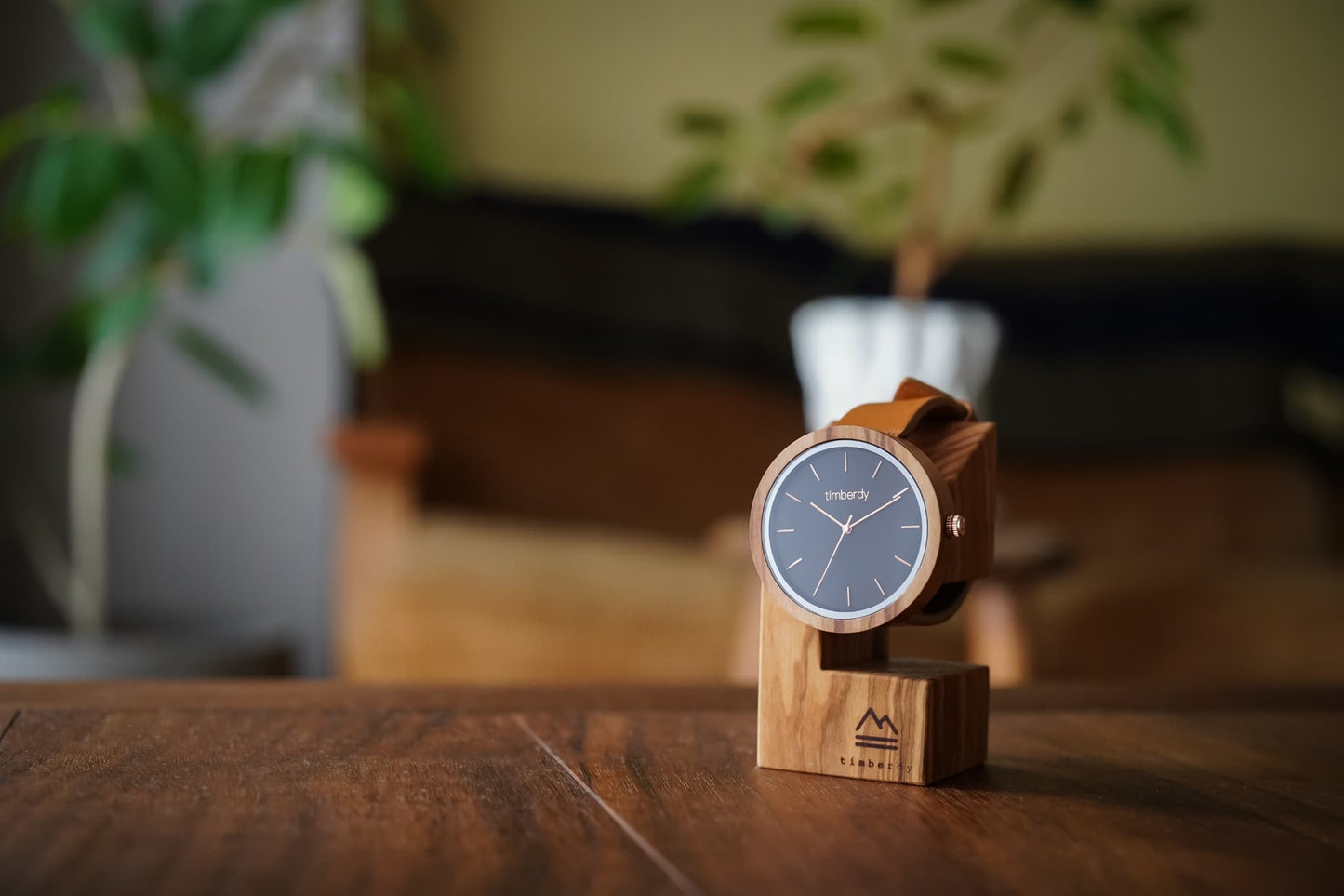 オリーブの木で作る腕時計スタンド