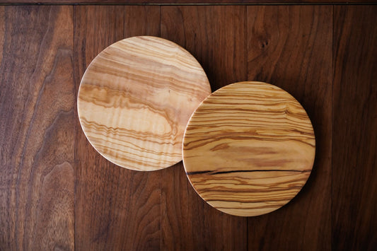 オリーブの木で作るお皿