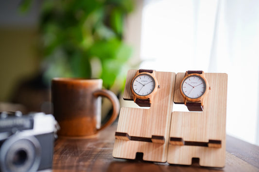 【10月31日～受付開始】木で作る腕時計スタンド